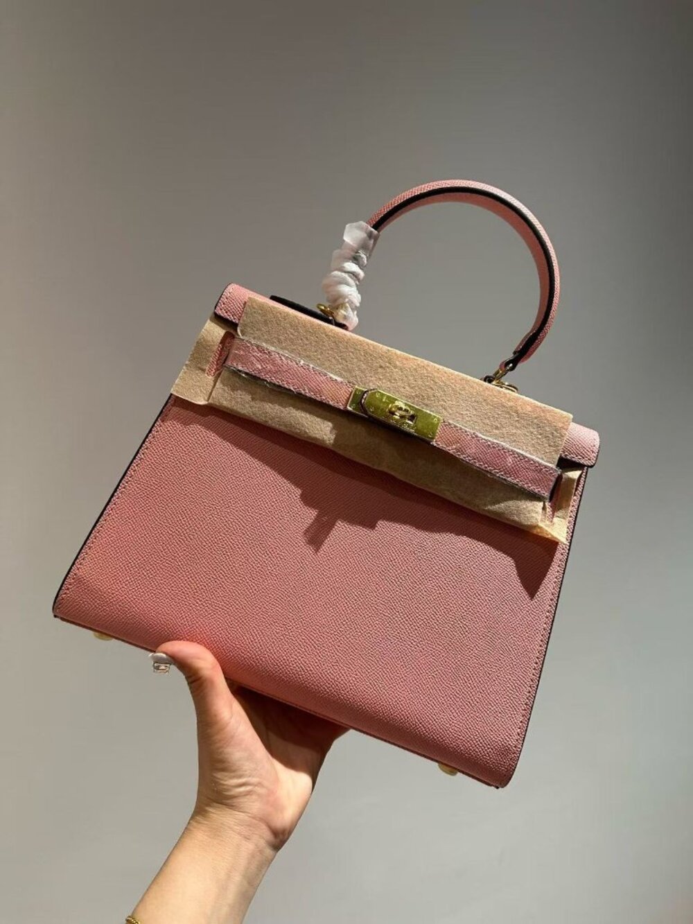 Classic Hermes Bag: A Stylish and Versatile Choice for Elegance